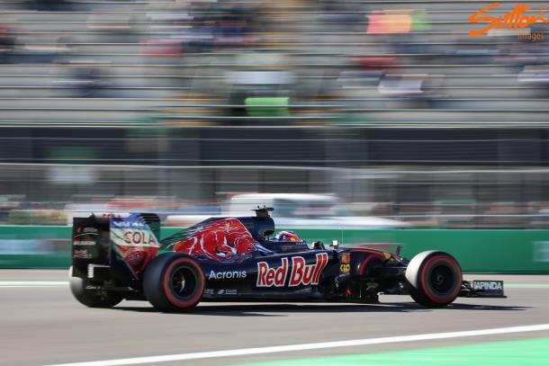Danill Kvyat was set to progress to Q2, but an engine problem left him P18 in Q1 and out. (Image Credit: Sutton Images)