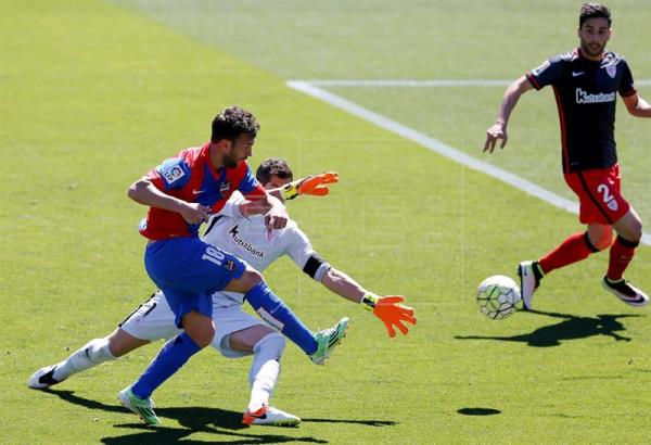 Casadesús al marcar el gol | Foto: Agencia EFE