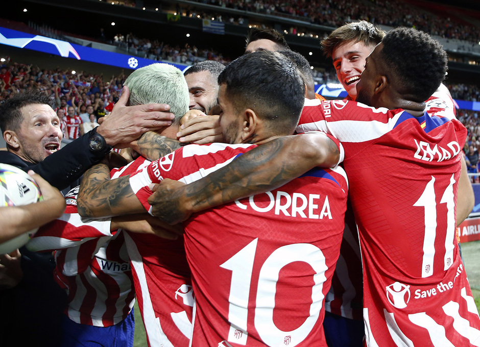 La plantilla rojiblanca al completo celebrando el gol de Griezmann | Foto: Atlético de Madrid