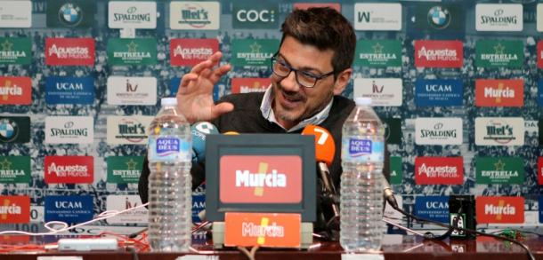 Fotis Katsikaris en la rueda de prensa | Foto: UCAM Murcia
