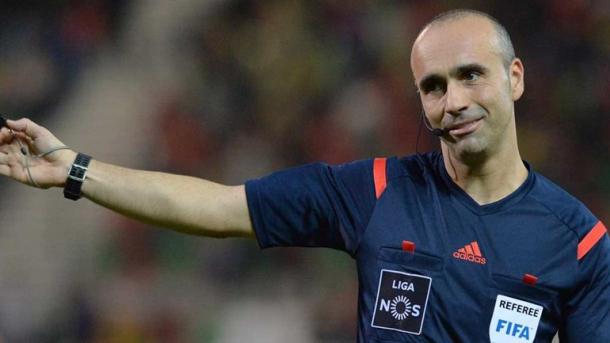 João Capela será o juiz esta noite | Foto: Record