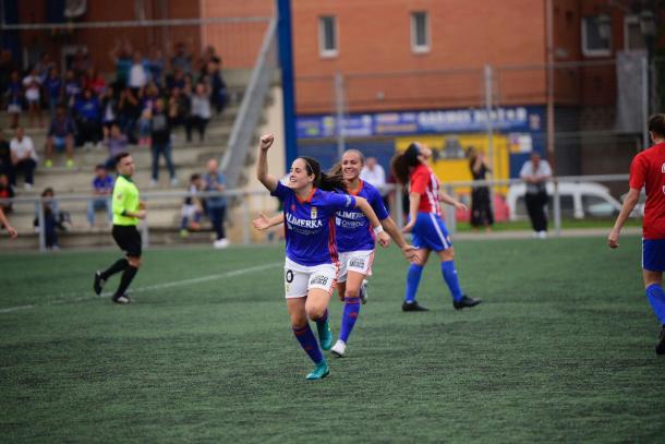 Isina celebra un gol ante el Sporting de Gijón | Imagen: Real Oviedo Femenino
