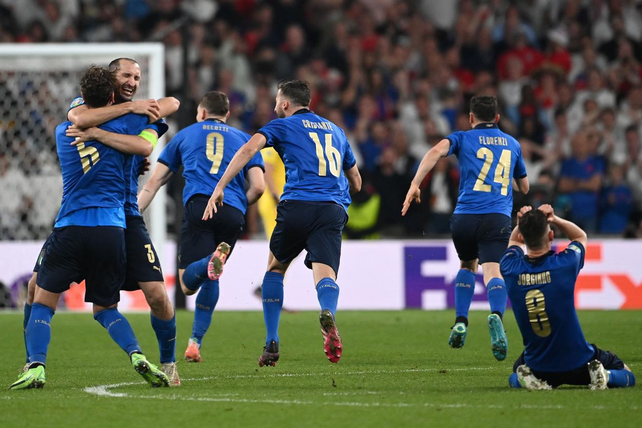 Italia celebrando el título / Foto; @EURO2024