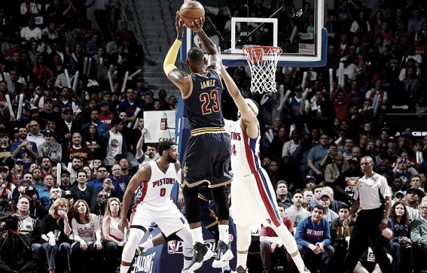 LeBron James of the Cleveland Cavaliers shoots over Tobias Harris of the Detroit Pistons. (Nathaniel S. Butler/NBAE/Getty Images)