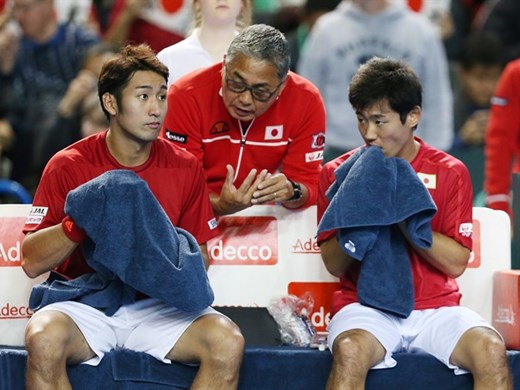 Uchiyama y Nishioka en Copa Davis. Foto: daviscup.com