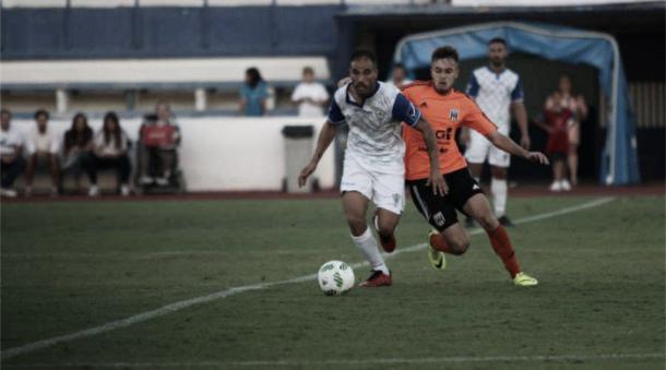 Javier Añón en un lance de partido. | Fuente: Vavel
