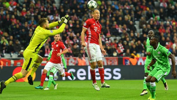 Robben in azione nella gara d'andata, terminata 4-1. | Fonte immagine: Goal.com