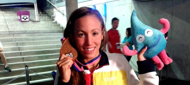 Jessica Vall posa con el bronce conseguido en el Europeo 2014 | Foto: rfen.es