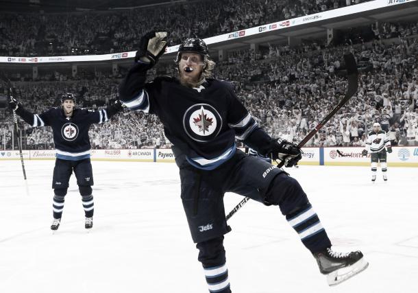 Laine celebrando uno de sus goles | Foto: Jets White Out
