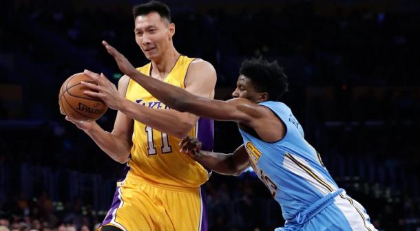 Yi Jianlian's time with the Lakers was cut short as he requested the team to waive him. Photo: Jae C. Hong/AP