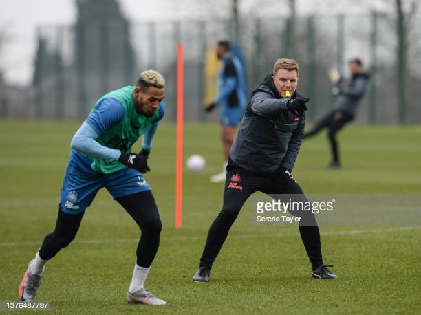 Joelinton has formed a good relationship with Howe, <a id='WCo9RE_tSghNRzc1MsyALw' class='gie-single'  data-cke-saved-href='http://www.gettyimages.com/detail/1376487787' href='http://www.gettyimages.com/detail/1376487787' target='_blank' style='color:#a7a7a7;text-decoration:none;font-weight:normal !important;border:none;display:inline-block;'>Embed from Getty Images</a><script>window.gie=window.gie||function(c){(gie.q=gie.q||[]).push(c)};gie(function(){gie.widgets.load({id:'WCo9RE_tSghNRzc1MsyALw',sig:'fsQKgiDWM5FKrDKLP_OpcMOYB6ysQxko1IAOupCVeSo=',w:'594px',h:'445px',items:'1376487787',caption: true ,tld:'com',is360: false })});</script><script src='//embed-cdn.gettyimages.com/widgets.js' charset='utf-8' async></script>