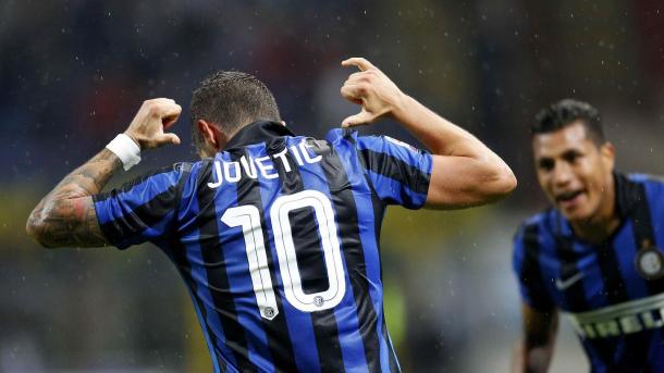 L'esultanza di Jovetic dopo il goal all'Atalanta, www.eurosport.com