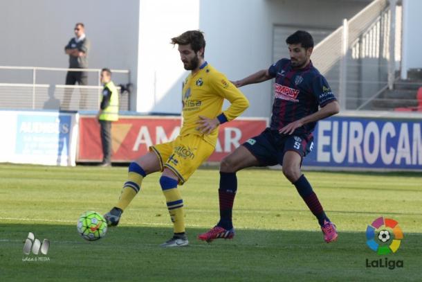 Aguilera jugó su primer partido con la SD Huesca contra el Alcorcón | Foto: LFP