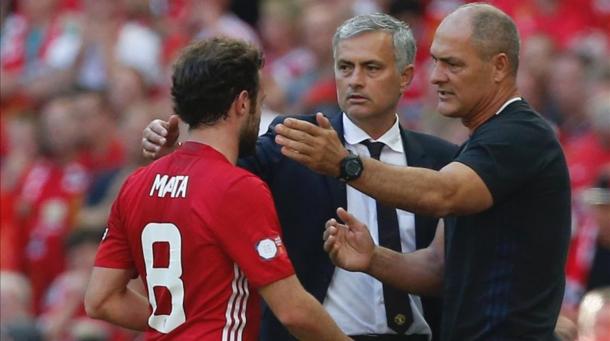 Mourinho cree en Mata. Foto: Manchester United