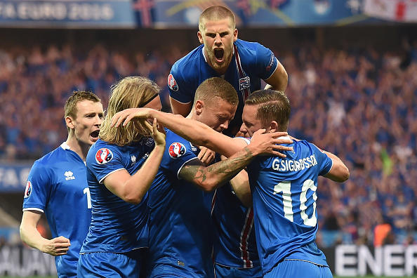 Islandia celebrando el primer gol. Foto: Sky Sports