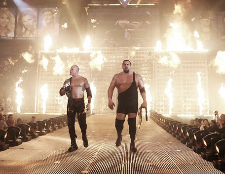 Kane entering WreslteMania XXII with The Big Show (image: wrestlingmedia.org)