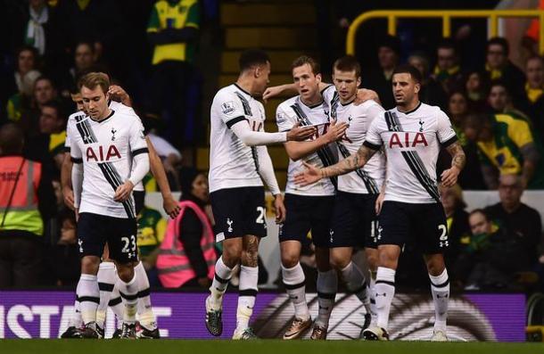 Tottenham celebrate (photo: getty)