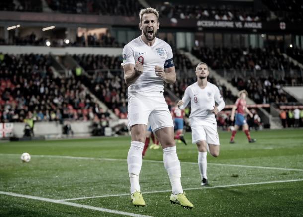 Kane adelanta a los ingleses./ Foto: Euro2020