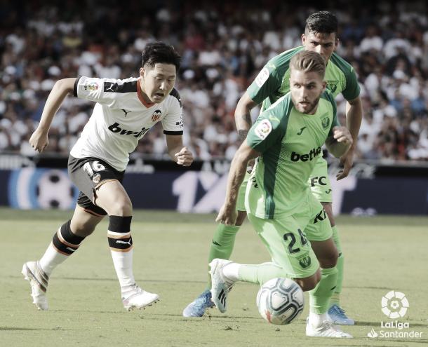 Kangin Lee en busca del gol./ Foto: LaLiga Santander