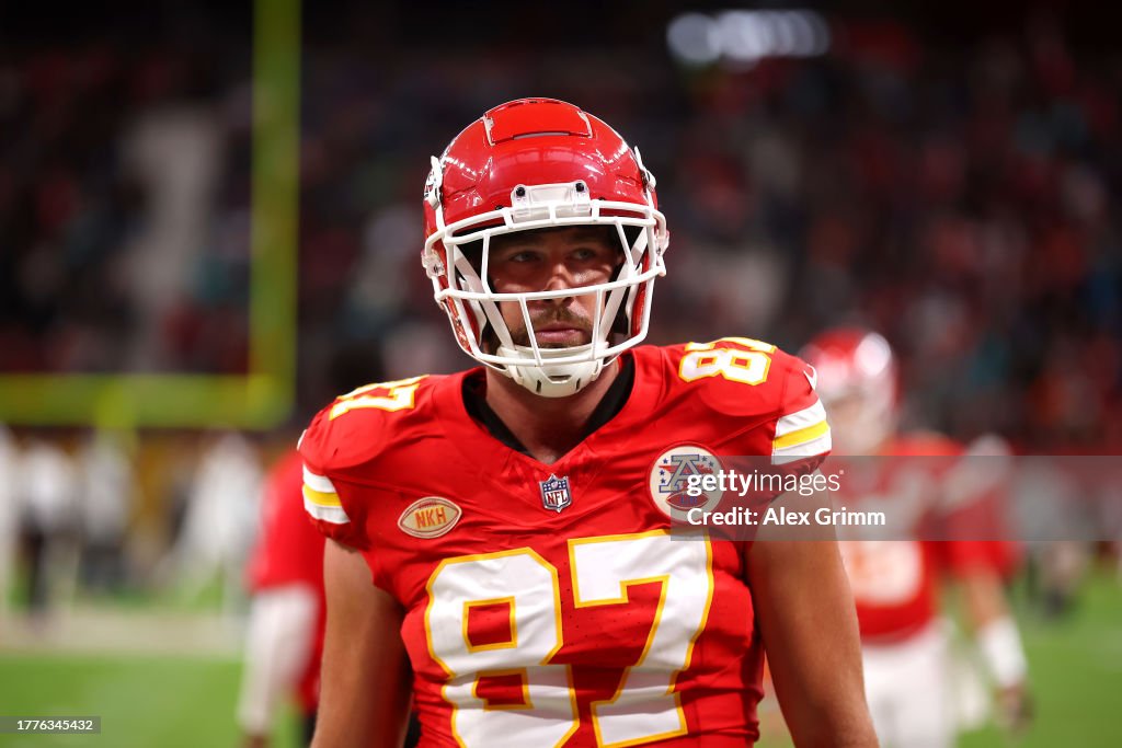 Travis Kelce #87 of the Kansas City Chiefs warms up prior to the NFL match between Miami Dolphins and Kansas City Chiefs at Deutsche Bank Park on November 05, 2023 in Frankfurt am Main, Germany. (Photo by Alex Grimm/Getty Images)