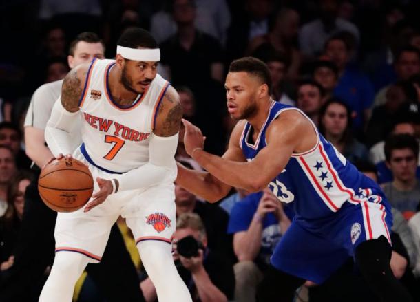 New York Knicks forward Carmelo Anthony (7) being defended by Philadelphia 76ers forward Justin Anderson (23). Photo Courtesy:AP / Frank Franklin II  