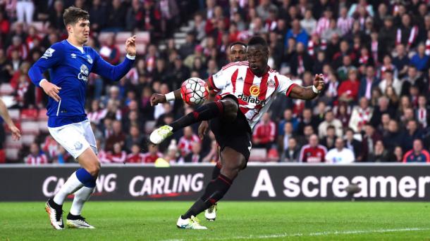 Above: Lamine Kone in action last season during Sunderland's 3-0 win over Everton | Photo: Sky Sports