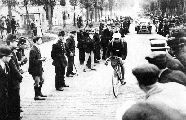 François Faber en el Tour de Francia de 1910. | Fuente: La Croix