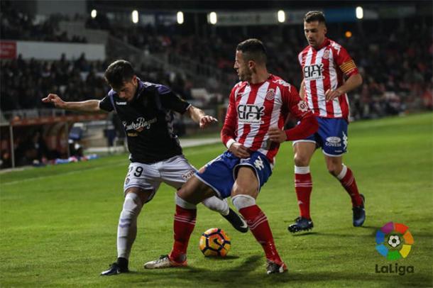 Jose se intenta ir de un jugador del Girona | LaLiga