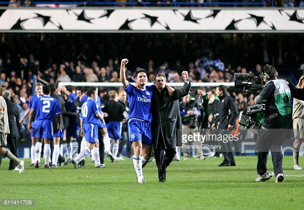 Frank Lampard and Jose Mourinho celebrate the victory. (Source: 