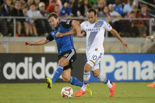 Landon Donovan facing the San Earthquakes as a member of the Los Angeles Galaxy. Photo provided by USA TODAY Sports. 