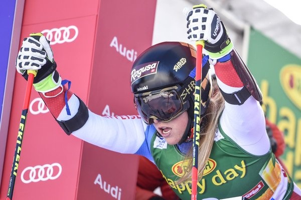 Alpine Skiing: Lara Gut starts the season in a bang | VAVEL.com