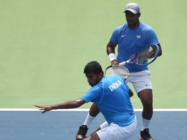 Bopanna alongside partner Paes in Davis Cup play for India against the Czech Republic. (Photo:AFP)