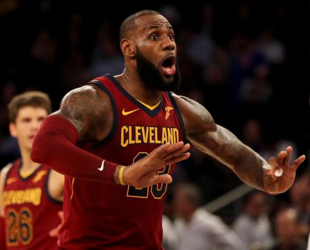 El papel de LeBron James está siendo más importante que nunca en este inicio de temporada tan complicado para los Cavaliers. | Fotografía: Getty Images