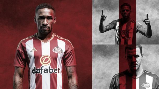 It would be a surprise to see Lens (top right) donning Sunderland's new home kit in the 2016/17 season. (Photo: Sunderland AFC)