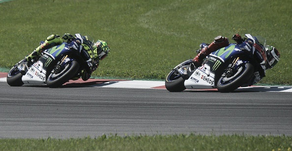 It was a close race between team mates Rossi and Lorenzo | Photo: Michal Cizek/APF/Getty Images