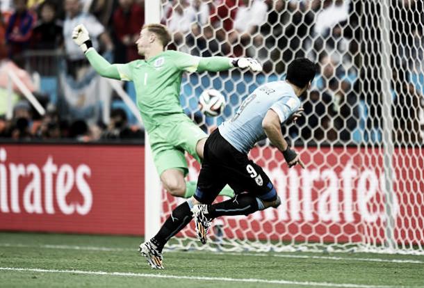 Luis Suárez foi o carrasco da Inglaterra na Copa do Mundo 2014 (Fonte:Getty Images)