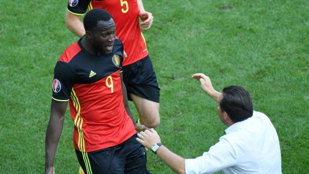 Lukaku esulta dopo la prima rete contro l'Irlanda. | Google.