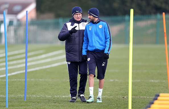 Depois de um ano dos sonhos, Ranieri e Mahrez iniciam mais uma temporada pelos Foxes (Foto: Getty Images)