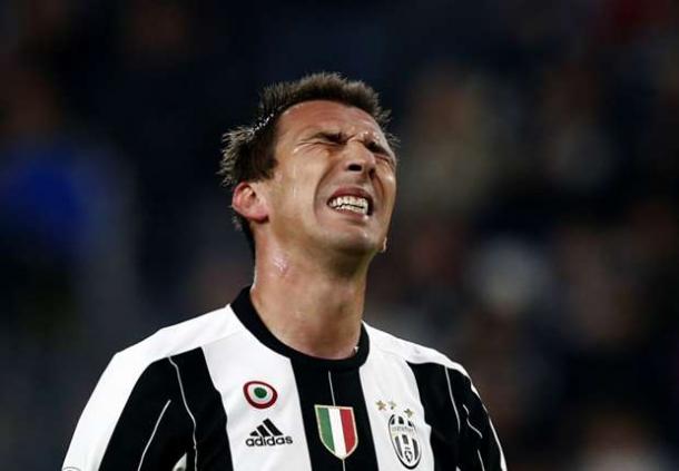 Mario Mandzukic lamentándose tras fallar una ocasión | Foto: Goal.com