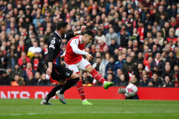 Martinelli marcando gol | Foto vía: Getty Images