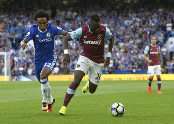 Arthur Masuaku in action against Willian in West Ham's 2-1 defeat to Chelsea | Photo: whufc.com