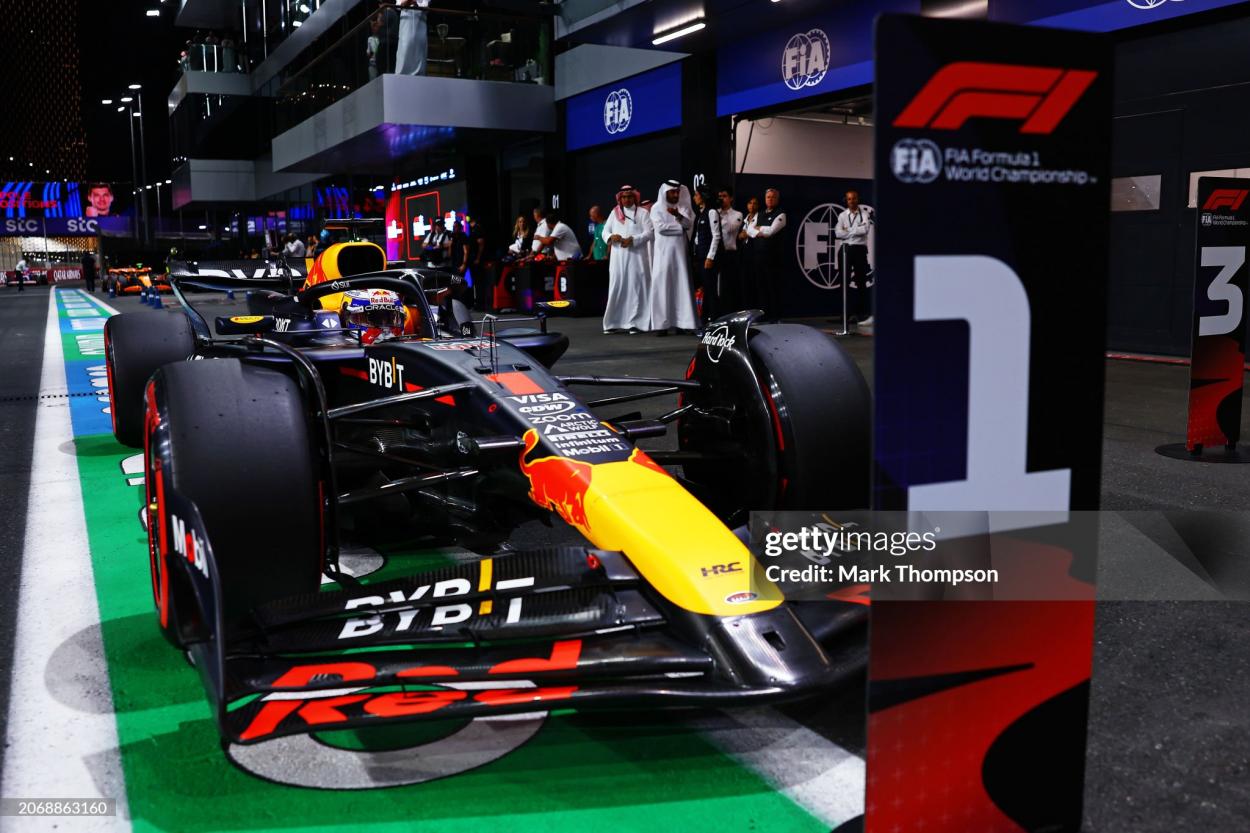 Pole position qualifier Max Verstappen of the Netherlands and Oracle Red Bull Racing celebrates in parc ferme during qualifying ahead of the F1 Grand Prix of Saudi Arabia at Jeddah Corniche Circuit on March 08, 2024 in Jeddah, <strong><a  data-cke-saved-href='https://www.vavel.com/en/football/2023/12/18/manchester-city/1166440-manchester-city-aiming-to-complete-the-set-with-club-world-cup-triumph.html' href='https://www.vavel.com/en/football/2023/12/18/manchester-city/1166440-manchester-city-aiming-to-complete-the-set-with-club-world-cup-triumph.html'>Saudi Arabia.</a></strong> (Photo by Mark Thompson/Getty Images)