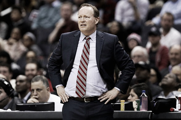 Mike Budenholzer. Fonte: Rob Carr/Getty Images