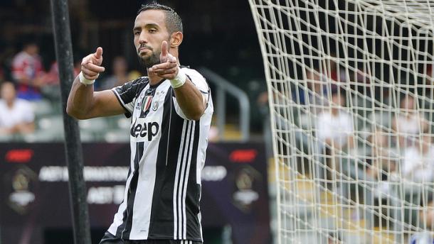 Mehdi Benatia, difensore della Juve, impegnato con il Marocco - Foto Tuttosport