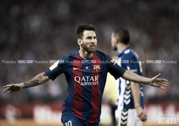Messi celebra un gol ante el Alavés | Foto: VAVEL