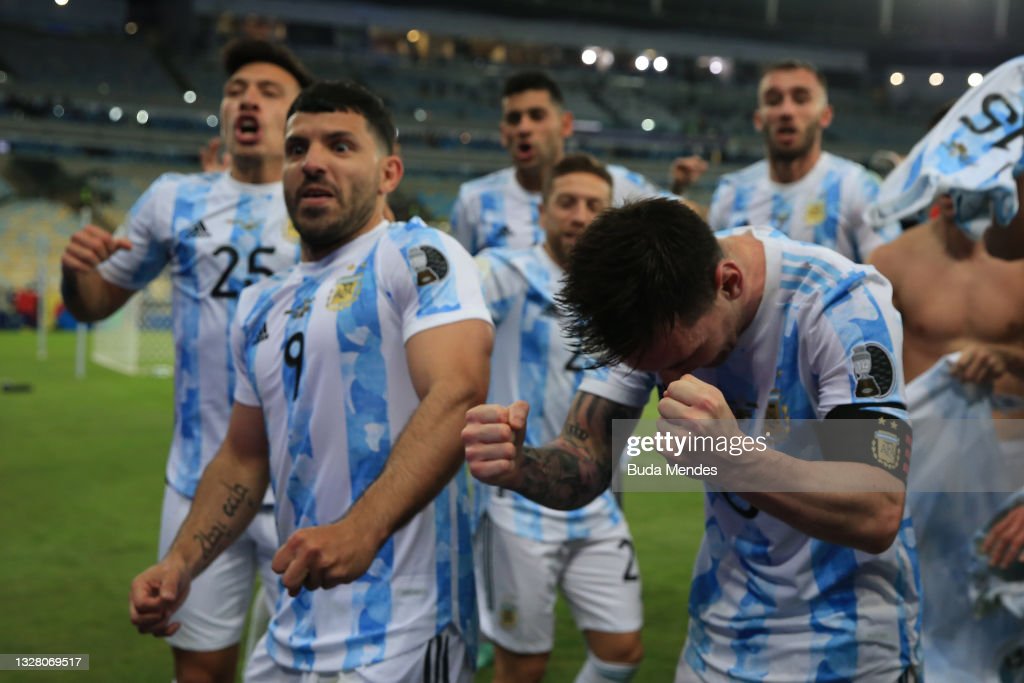 (Photo: Buda Mendes/Getty Images) Agüero and Messi following their <strong><a  data-cke-saved-href='https://www.vavel.com/en/football/2022/01/28/liverpool-fc/1099801-liverpool-set-to-steal-luis-diaz-deal-from-under-tottenhams-nose.html' href='https://www.vavel.com/en/football/2022/01/28/liverpool-fc/1099801-liverpool-set-to-steal-luis-diaz-deal-from-under-tottenhams-nose.html'>Copa America</a></strong> victory over arch rivals Brazil - two very happy compatriots!
