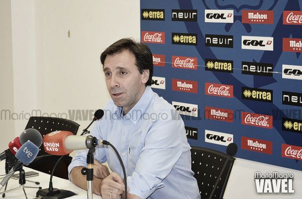 Felipe Miñambres en sala de prensa | Foto: VAVEL / Mario Magro