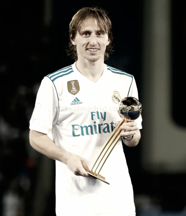 Luka Modric con el Balón de Oro que otorga la FIFA en el Mundial de Clubes | Foto: Real Madrid