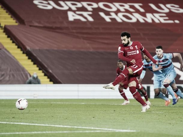 Mohamed Salah igualó de penalti | Foto: Liverpool