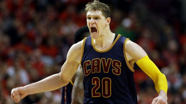 Timofey Mozgov looks to become another great Laker center. Photo: Nam Y. Huh/AP Photo